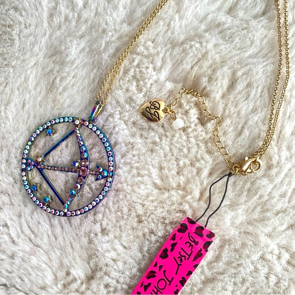 BETSEY JOHNSON Two-Tone Multi-Stone Sagittarius Zodiac Pendant Necklace NWT - Picture 4 of 16